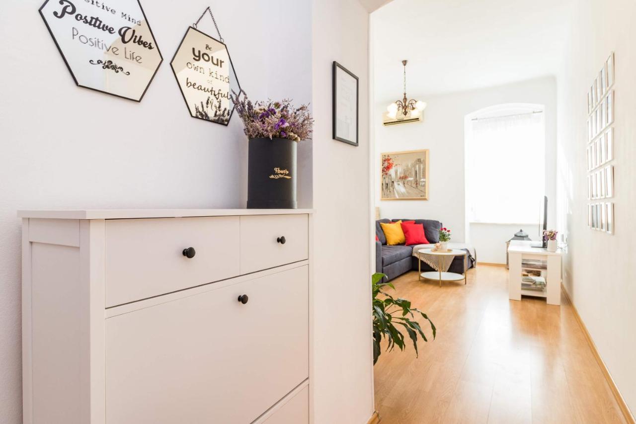 Apartman Lussi Pula Buitenkant foto