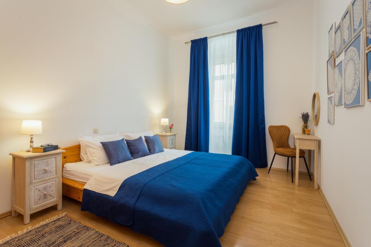 Apartman Lussi Pula Buitenkant foto