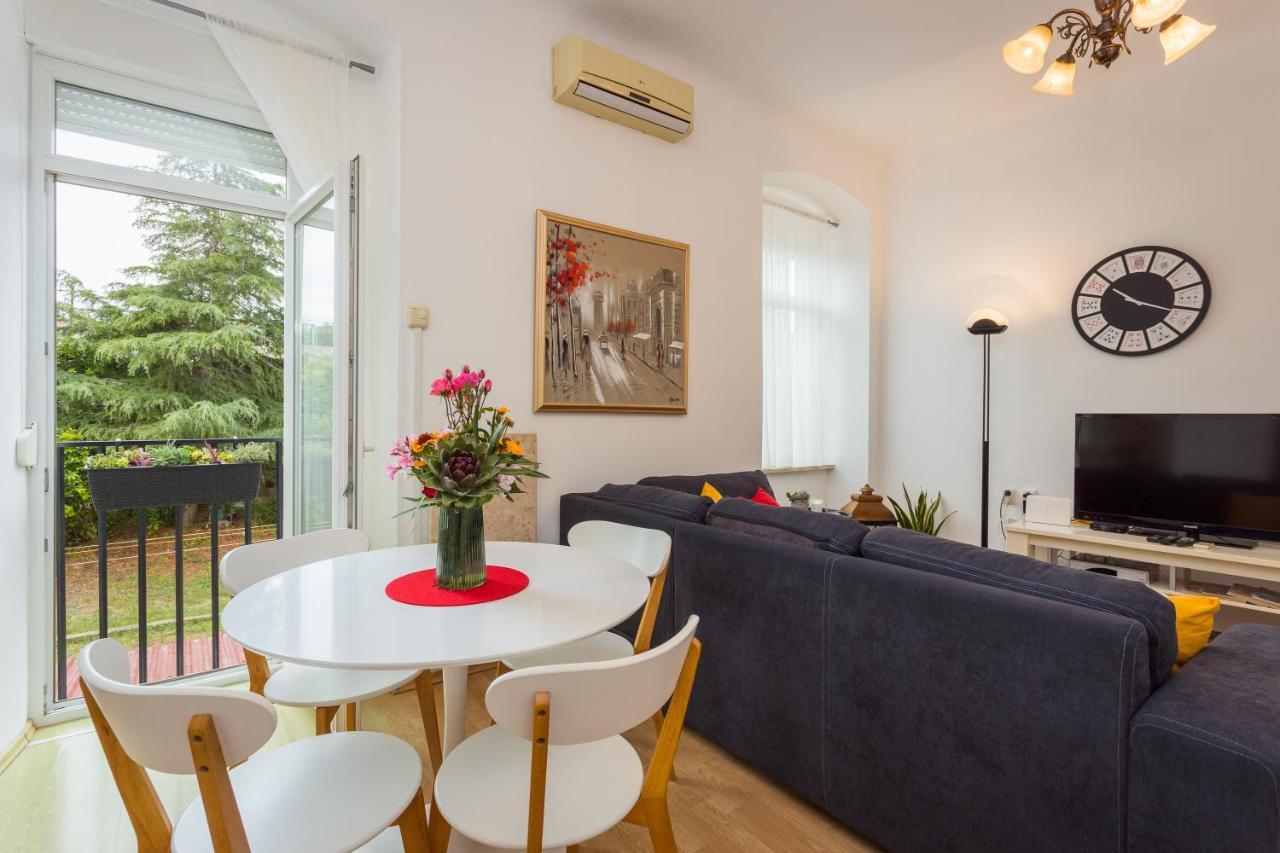 Apartman Lussi Pula Buitenkant foto