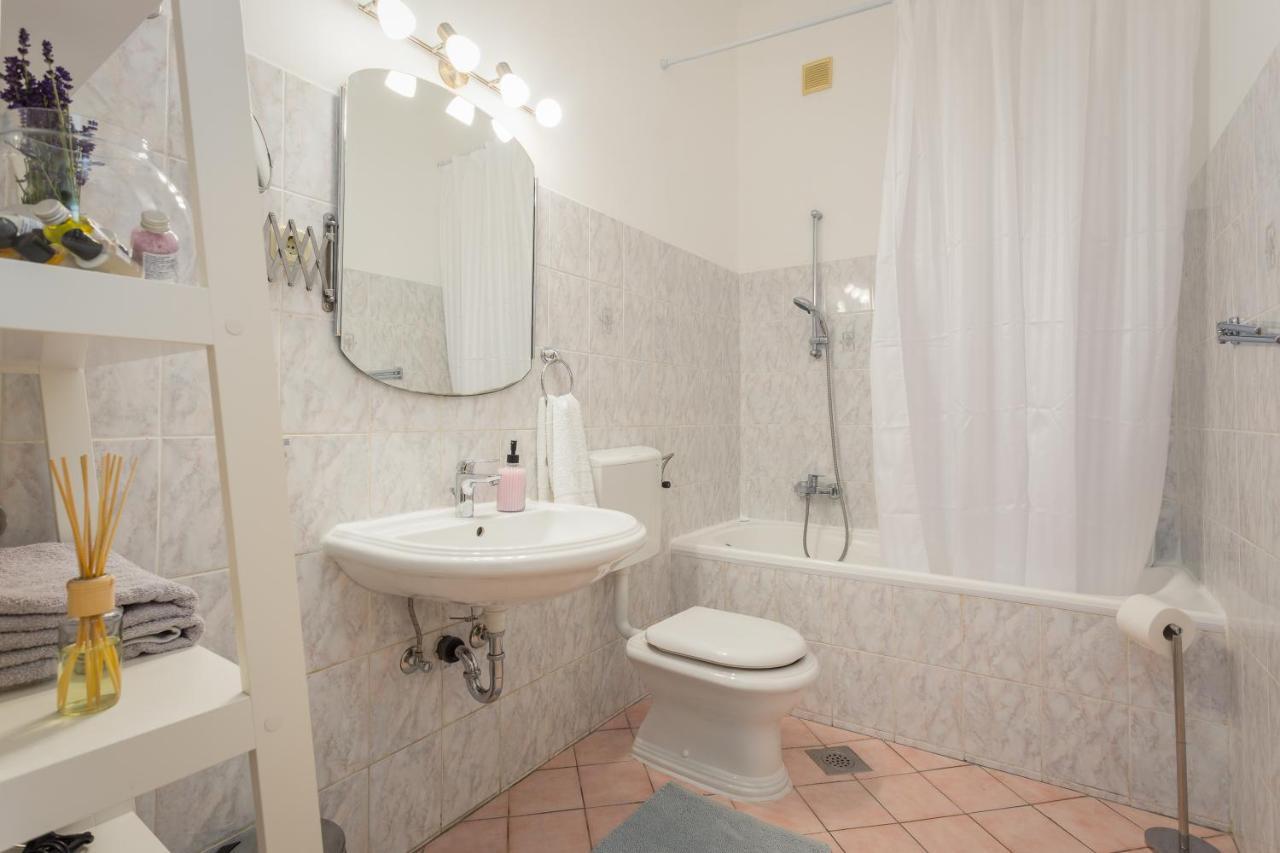 Apartman Lussi Pula Buitenkant foto
