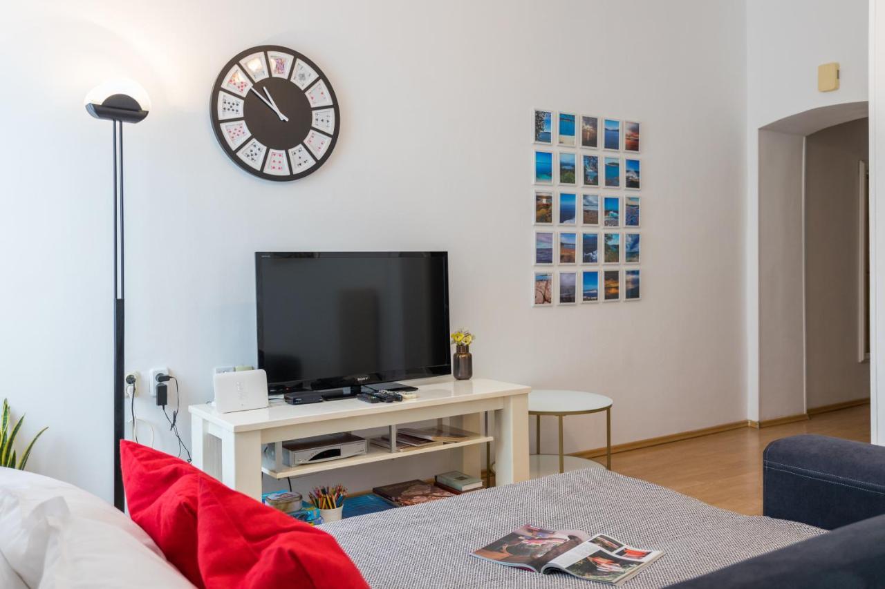 Apartman Lussi Pula Buitenkant foto