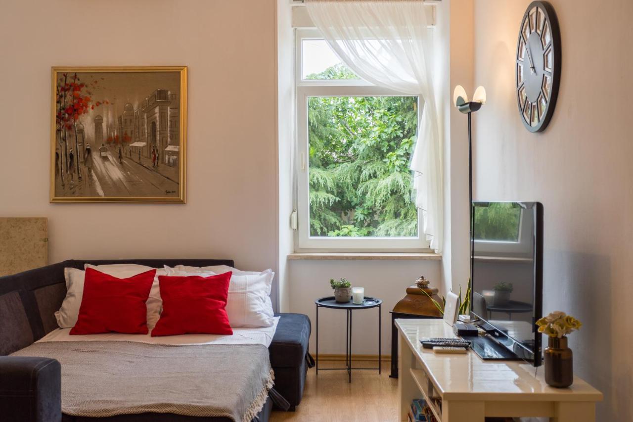 Apartman Lussi Pula Buitenkant foto